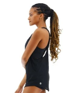 TYR Solid Madison 2 In 1 Tank -The Ocean Motion tmaso7a solid madison 2in1 tank black 1 4